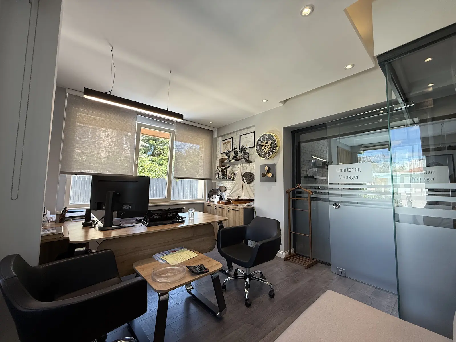 Derin Shipping Ofis Derin Shipping Ofis - Gallery Image