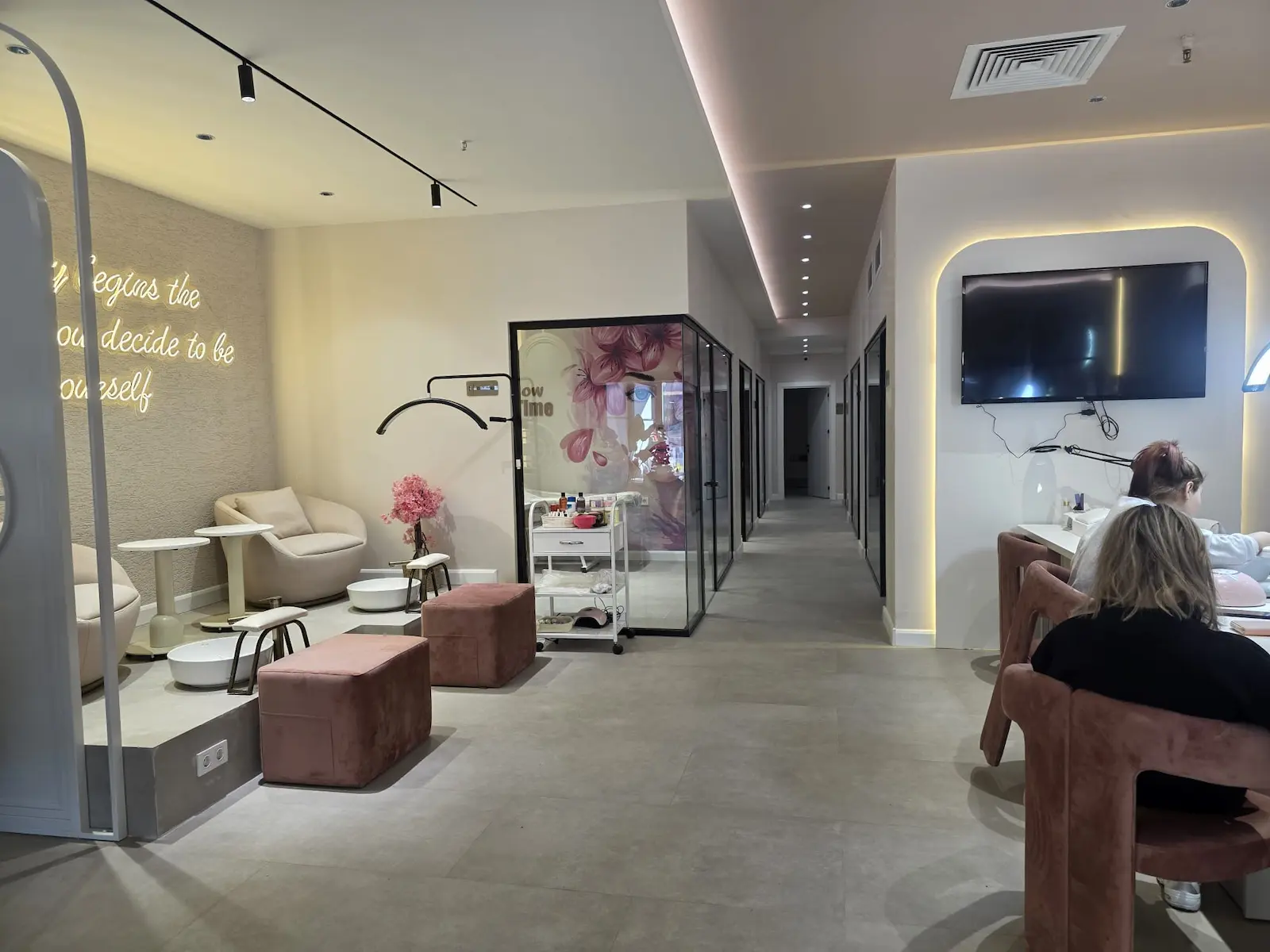 Dolce Bella Beauty Dolce Bella Beauty - Gallery Image